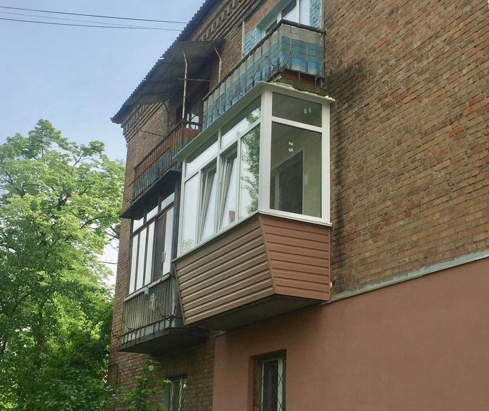 Балкон под ключ с выносом по подоконнику (холодный) balkon-002 фото